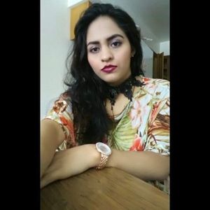 Meet your Posher, Denia